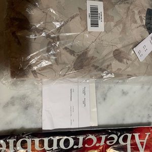 Abercrombie crew neck